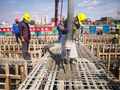 “指揮部+專班”破解短板弱項(xiàng) 濱州以“戰(zhàn)、搶、拼”姿態(tài)全力推進(jìn)項(xiàng)目建設(shè)